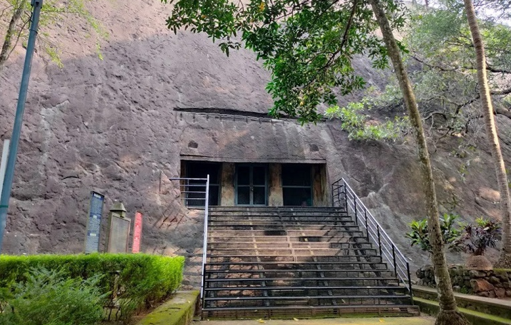 Thirunanthikarai Cave Temple